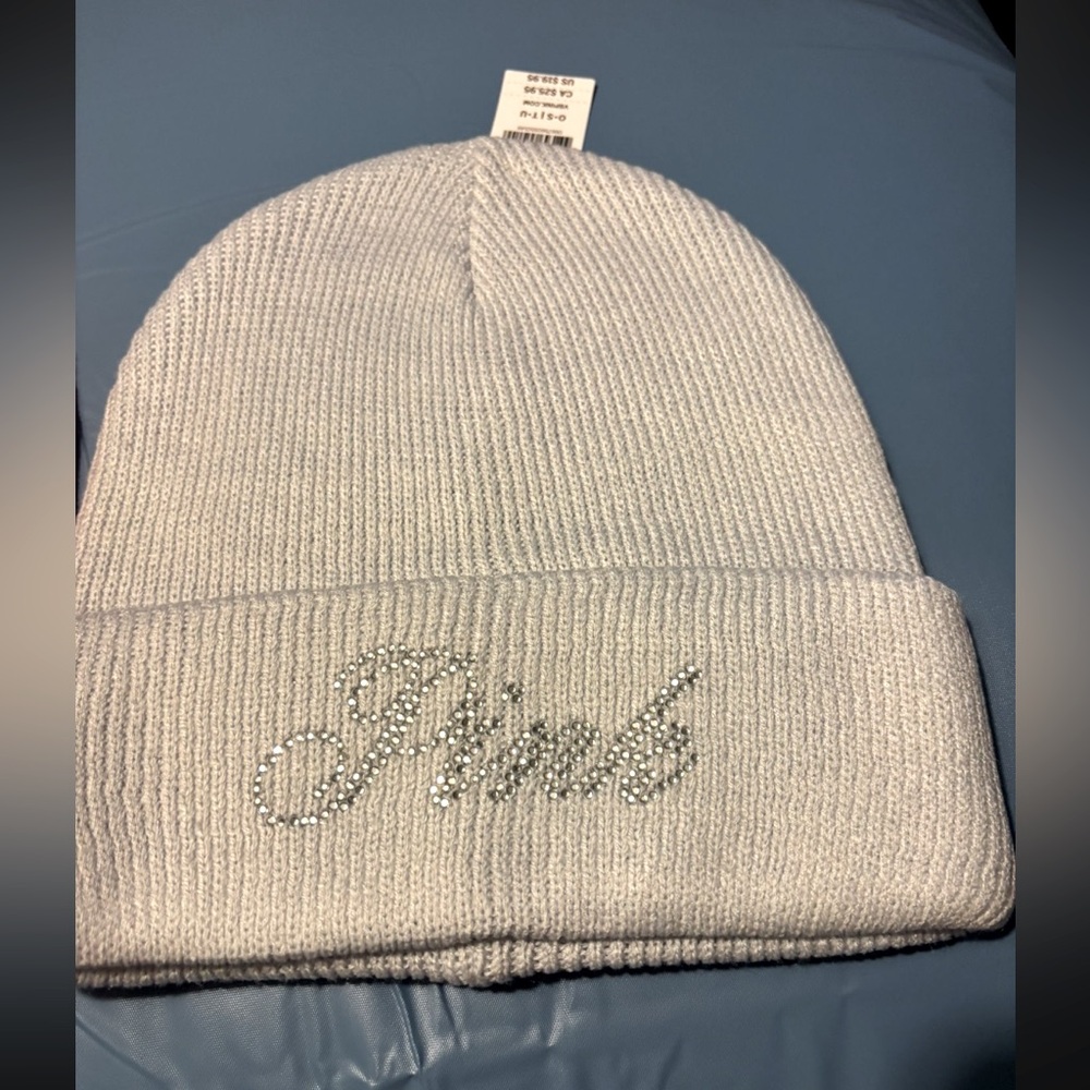 New w/Tags 
Victoria's Secret 'Pink' w/ Rhinestone Letter Ribbed Beanies

$9